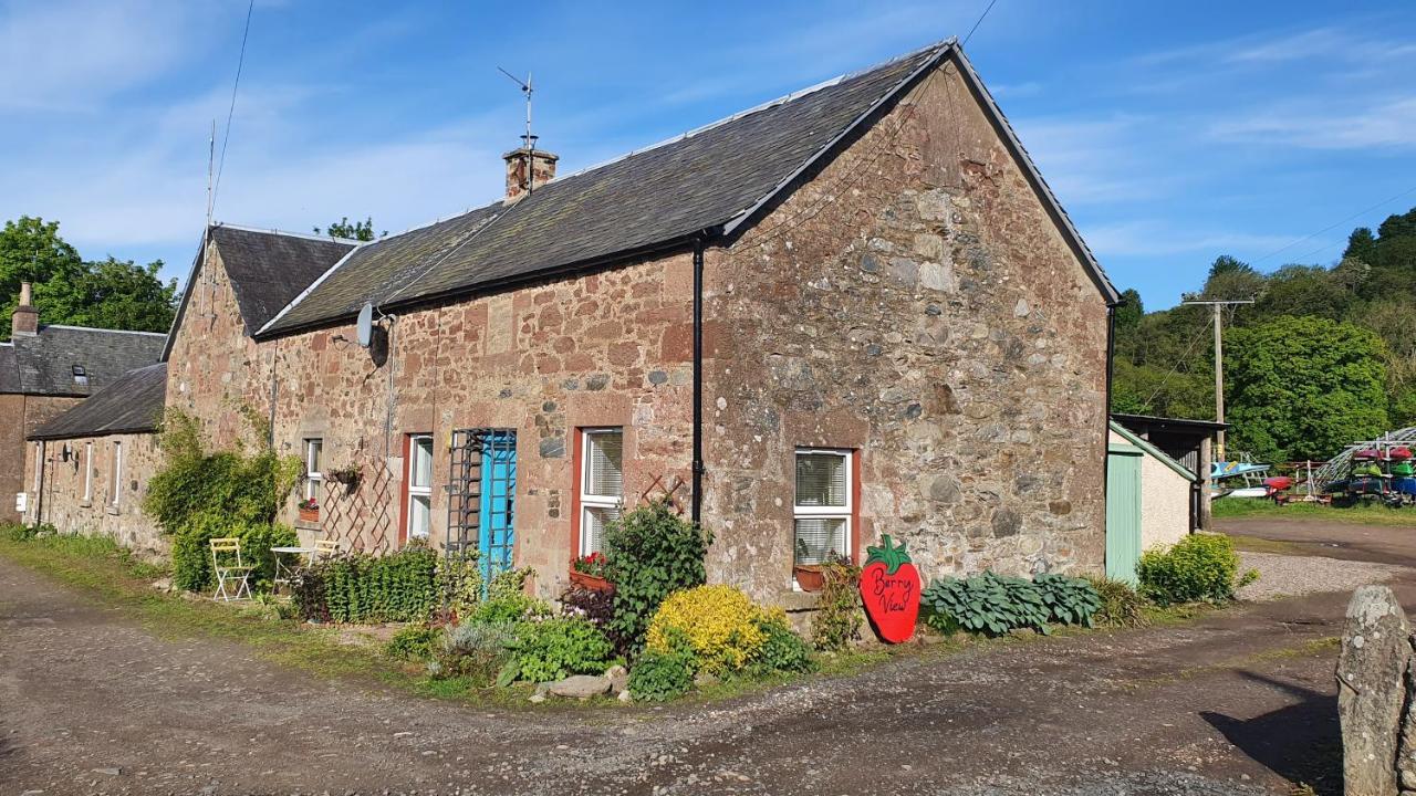 Berry View - Idyllic Cosy Cottage On Berry Farm Blairgowrie and Rattray Exterior foto